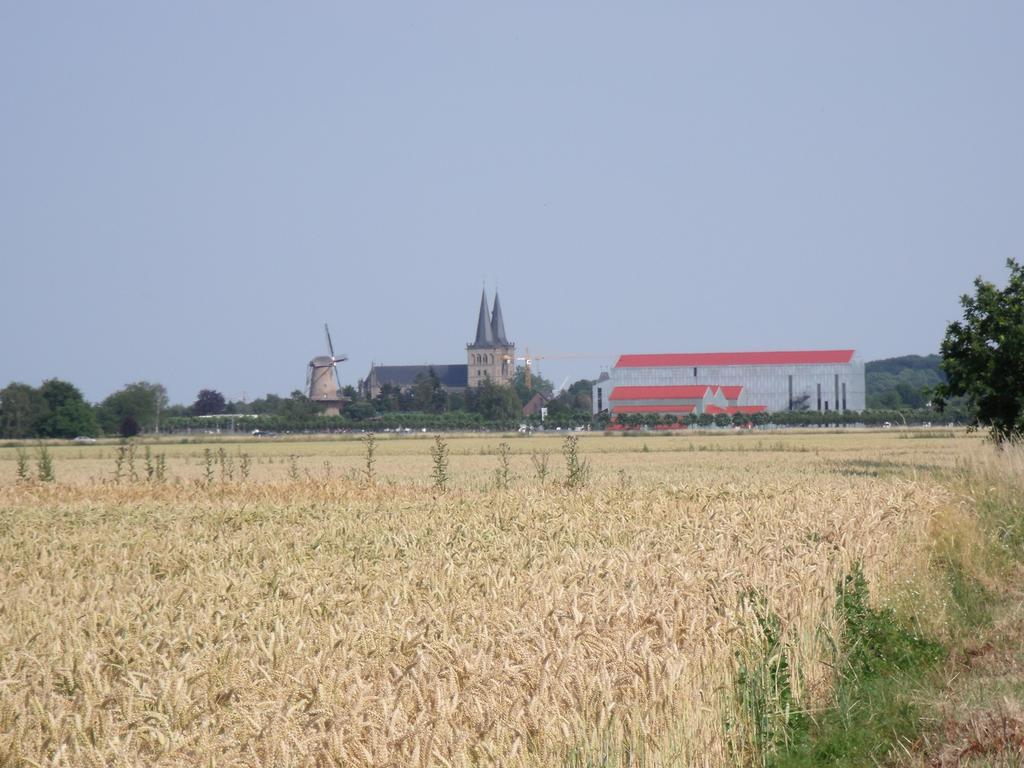Ferienwohnung Knusperhaus Xanten Ruang foto